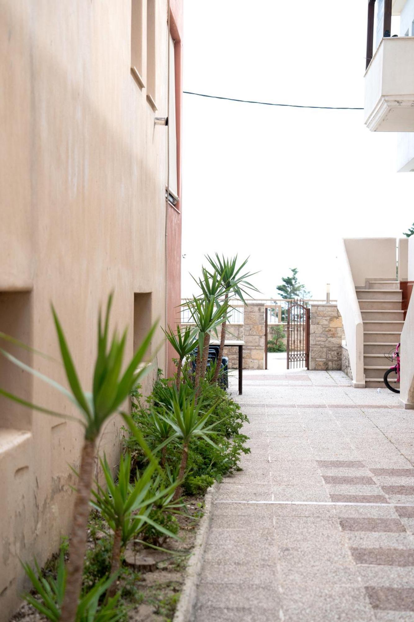 Artistic 1 Apartment Afytos Ngoại thất bức ảnh