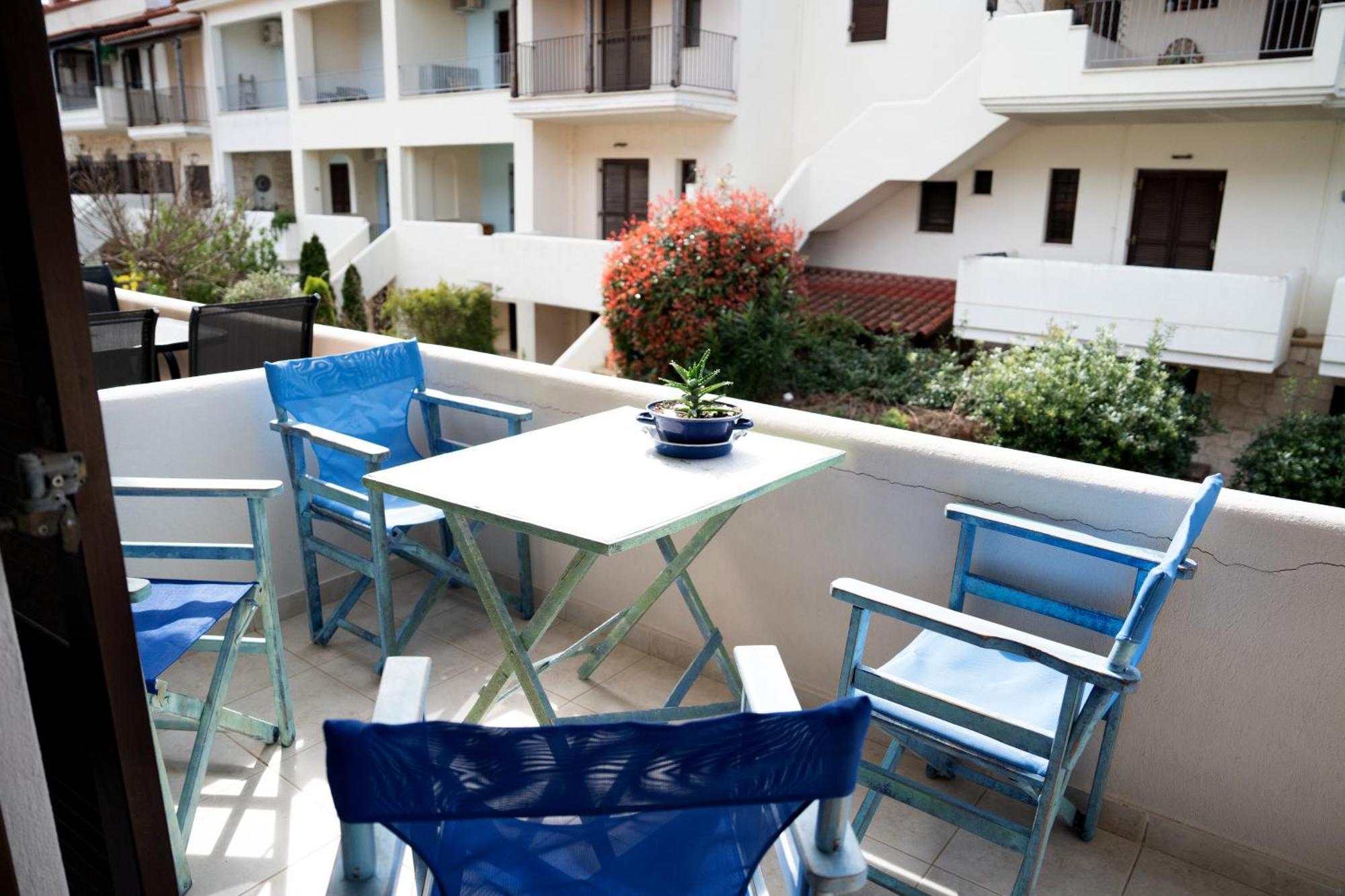 Artistic 1 Apartment Afytos Ngoại thất bức ảnh